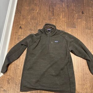 Patagonia Men's Grey Sweater